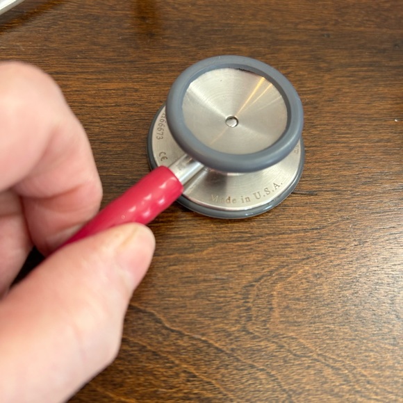 Pink Stethoscope - Picture 4 of 8